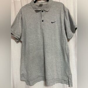Men’s Large Nike short sleeve polo 3 black button logo on front